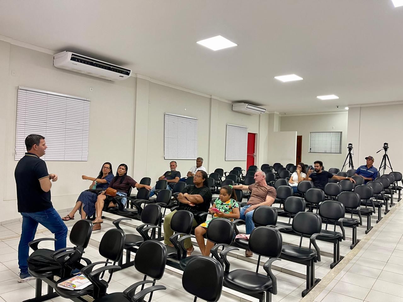 INVESTIR EM CONHECIMENTO É VALORIZAR O SERVIDOR!